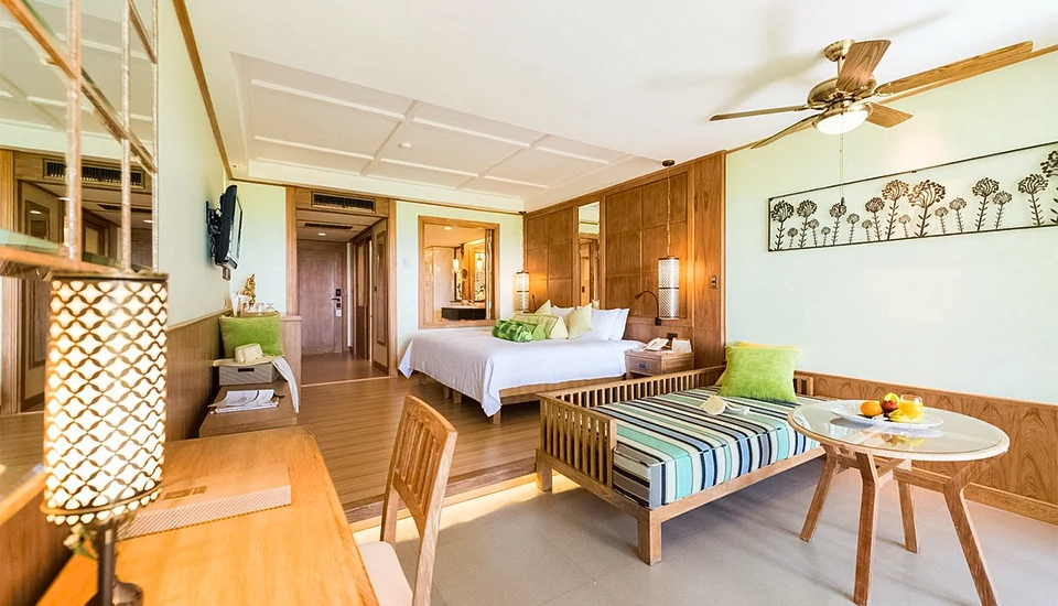 هتل کاتاتانی بیچ ریزورت پوکت